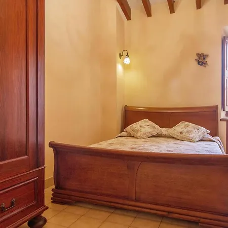 Liebevoll Eingerichtetes Ueber Zwei Etagen Mit Einem Gemuetlichen Garten Mit Veranda Und Aussenkueche Holiday home *